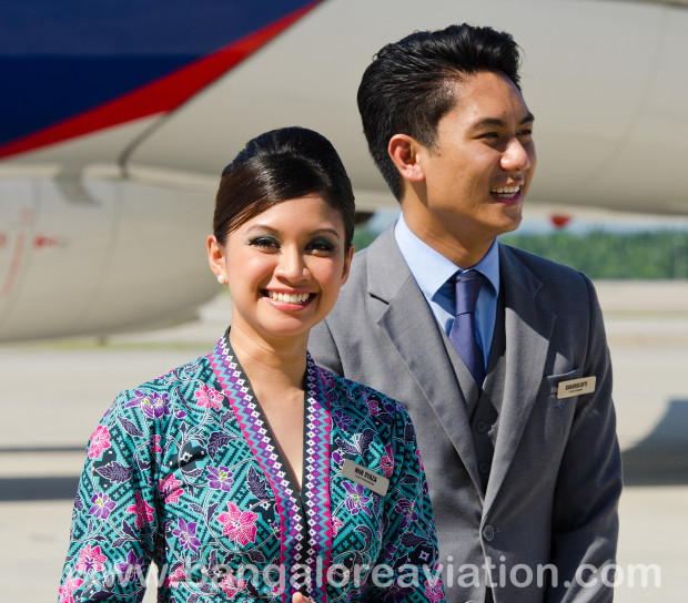 In the humid, sticky heat, it was amazing to see how the Malaysia Airlines cabin crew of Ms. Nur Syaza and Mr. Shahrulufti kept their cool and make-up intact, despite being in full uniform. Incidentally, Malaysia Airlines has won the “World’s Best Cabin Staff” award from Skytrax seven of the last 11 years.