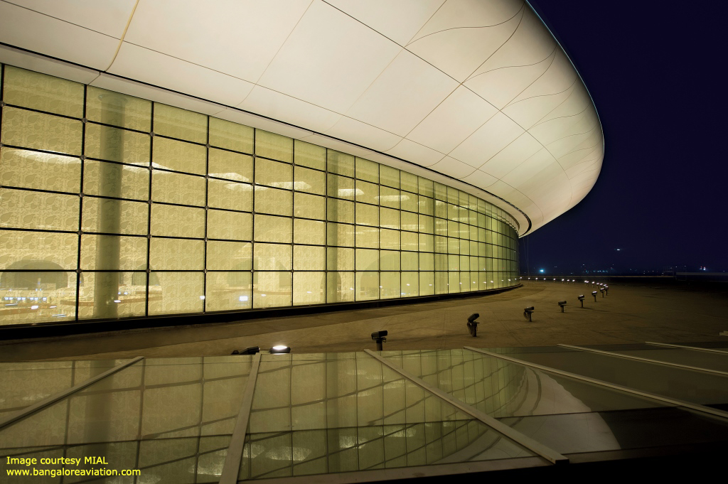 Mumbai CSIA Terminal 2 Facade