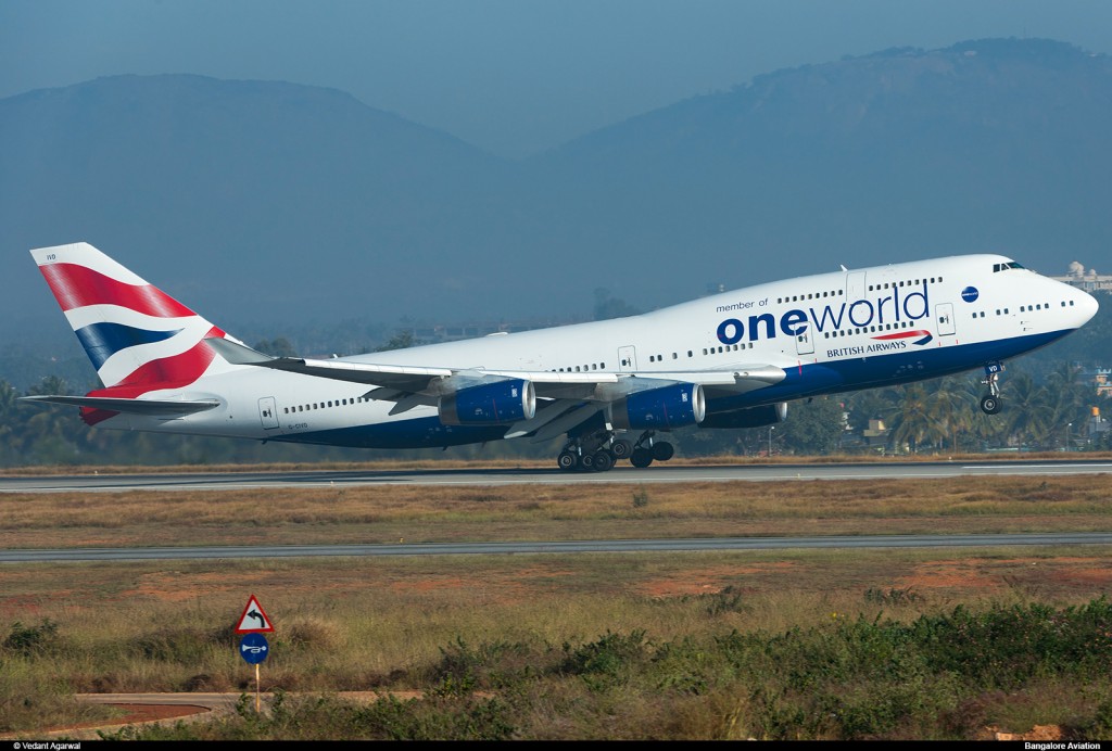 G-CIVD_British_Airways_Boeing_747_400_VOBL_DSC_6894WM