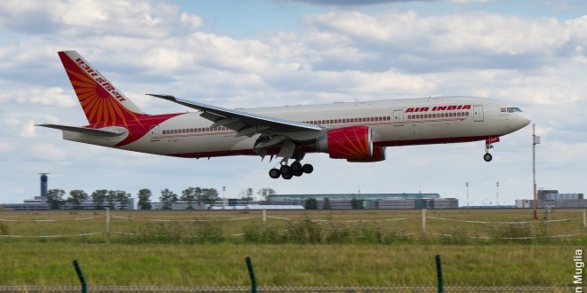 Air India Boeing 777-200LR VT-ALH at Paris CDG airport. Photo copyright Sylvain Muglia. Used under CC license.