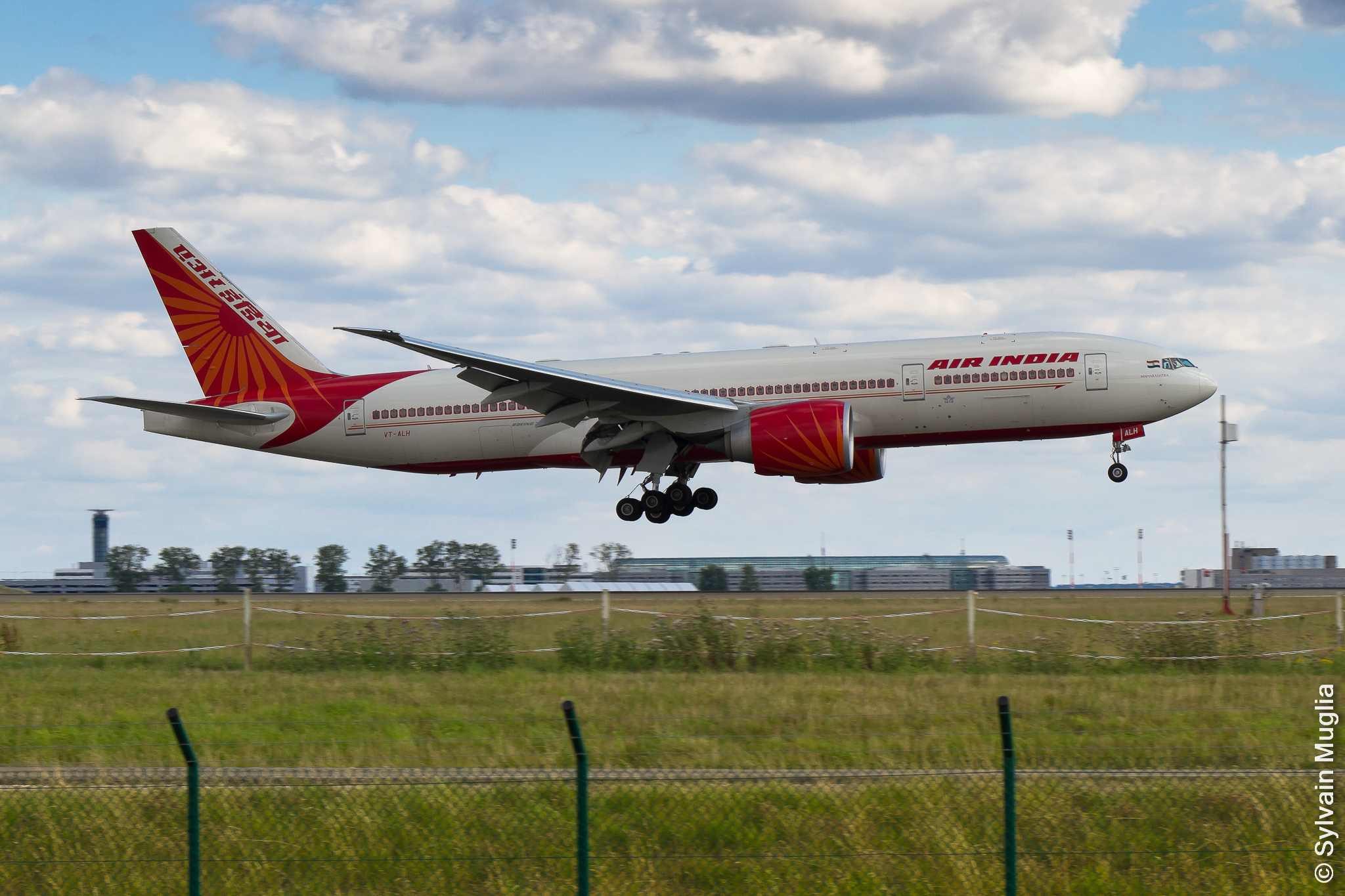 Exclusive photos: Air India strips its newest Boeing 777-200LR ...