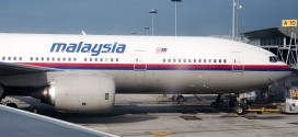 Malaysia Airlines Boeing 777-200ER 9M-MRL. Sister of 9M-MRO which crashed #MH370 and 9M-MRD which crashed #MH17.