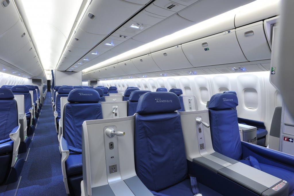 Delta Airlines Boeing 767-300ER BusinessElite cabin