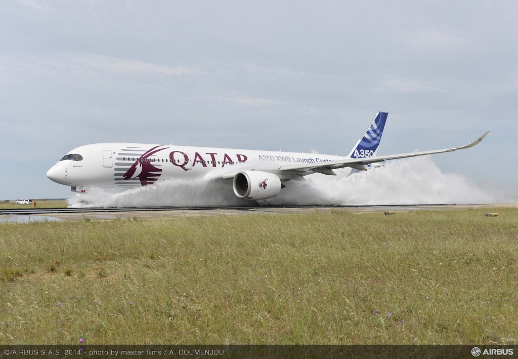 Airbus_A350_XWB_water_ingestion_test_2