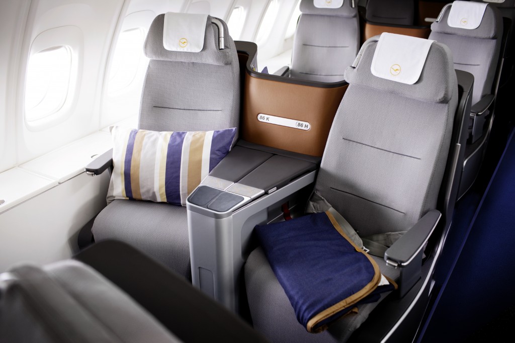 Lufthansa new business class seat with pillow and blanket