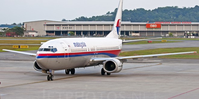 Malaysia Airlines Boeing 737-400 9M-MMD Penang Bayan Lepas Int'l Airport.