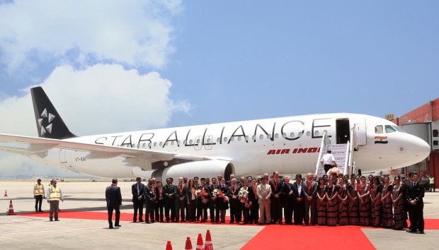 Air India Airbus A320 VT-ESF in special Star Alliance livery.