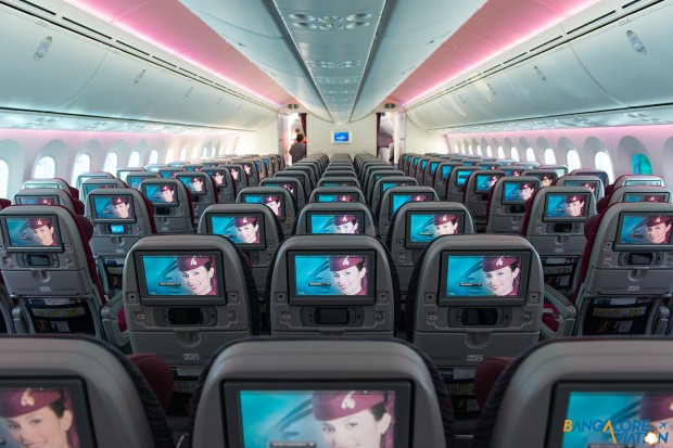 Economy cabin in Qatar's 787 DreamLiner.