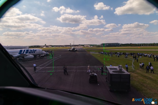 The view through the HUD (Heads up display) on the 787. The 787 comes fitted with a HUD for both pilots.