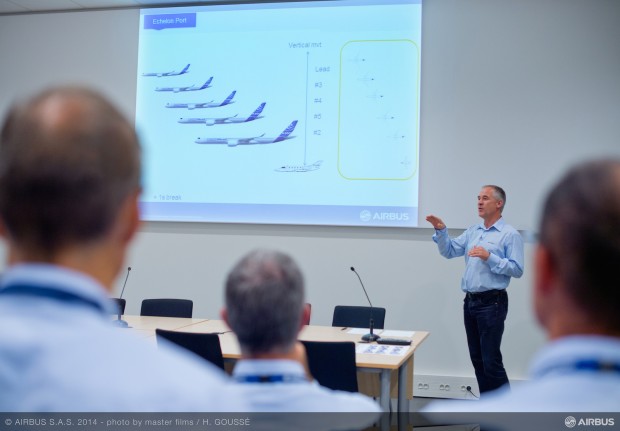 Airbus_A350XWB_Formation_Flight_-_Briefing_-_05