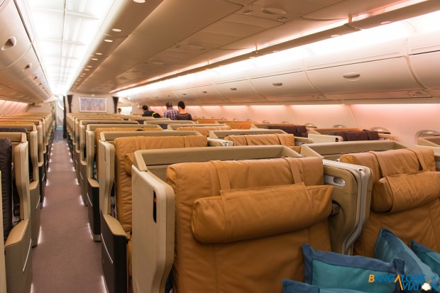 Singapore Airlines A380 four abreast Business Class