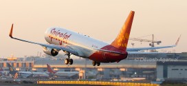 SpiceJet Boeing 737-800 VT-SPJ. Photo copyright Devesh Agarwal.