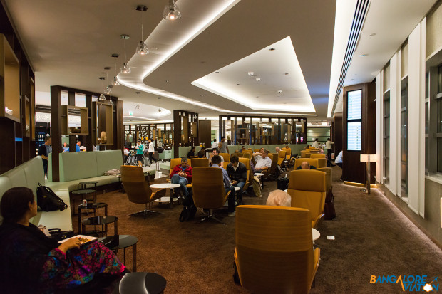 Etihad Airways Premium Lounge interiors Abu Dhabi airport T3