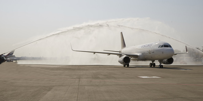Vistara VT-TTB welcomed at Mumbai CSI airport with the traditional water cannon salute.