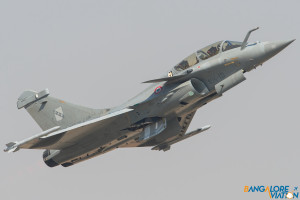 The Rafale performing at Aero India 2015.