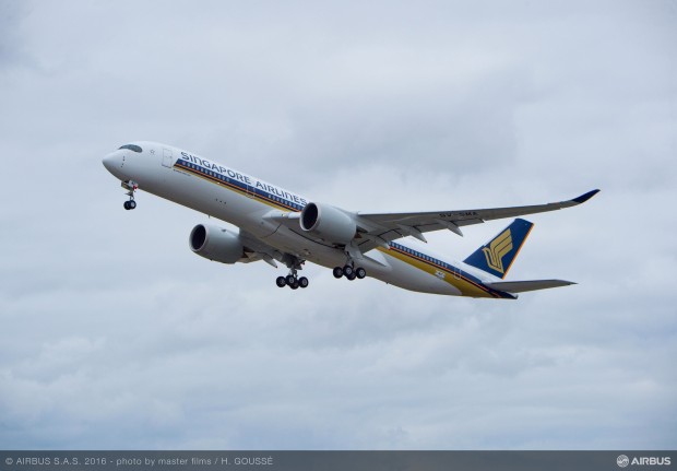 First flight of Singapore Airlines' first A350-900 9V-SMA. Airbus image.