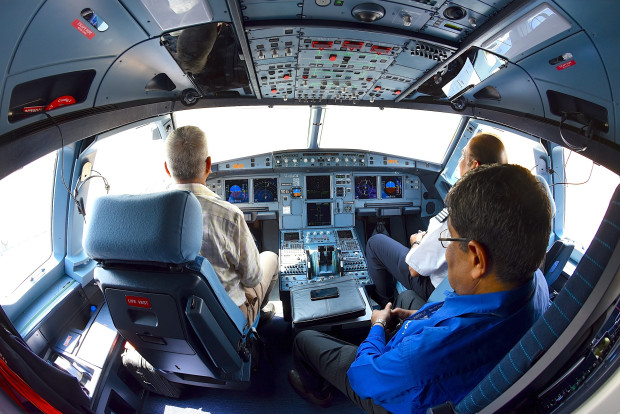 Indigo Airbus A320neo VT-ITC. Cockpit. Copyrighted image. Re-use prohibited.