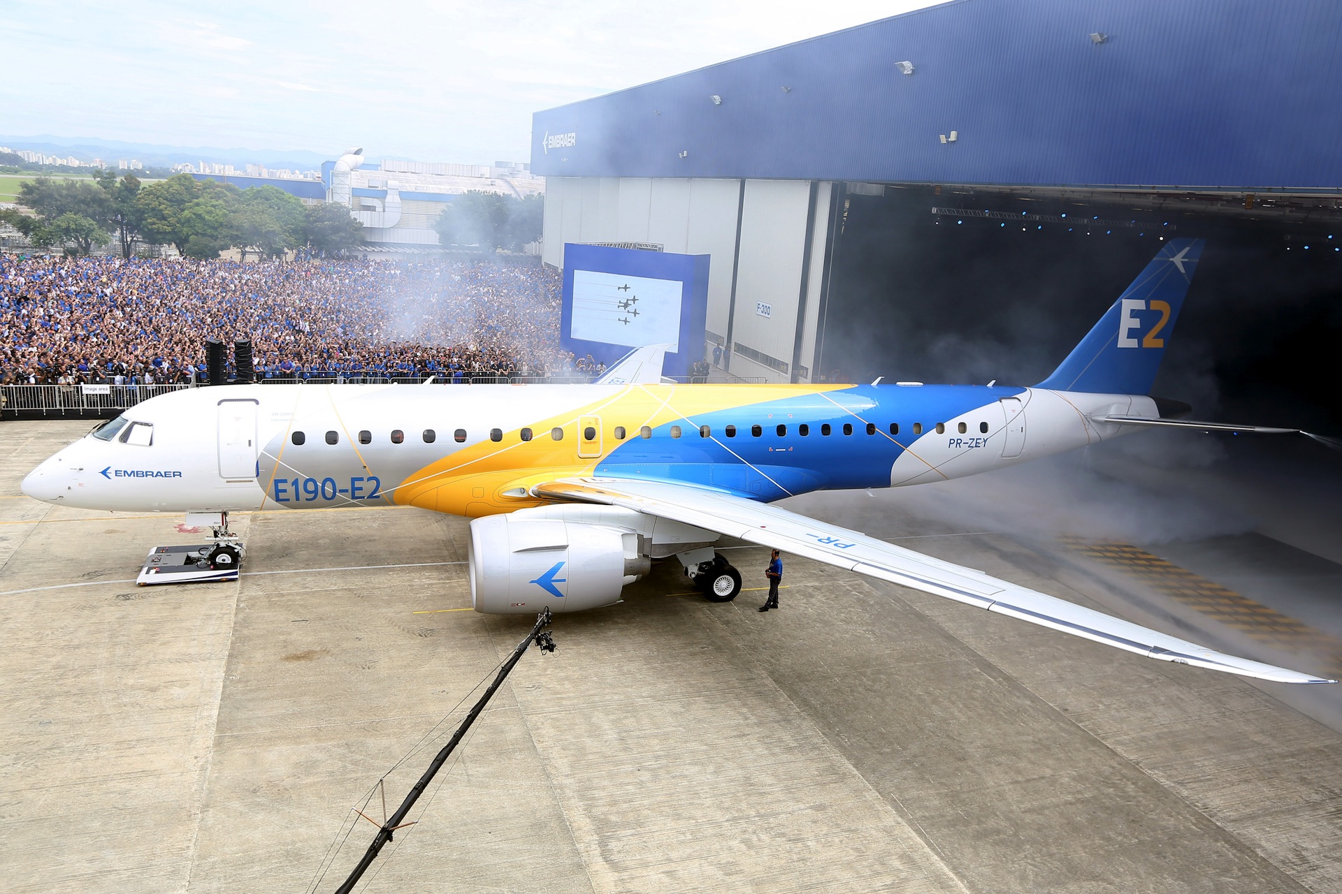 embraer-unveils-second-generation-e190-e2-aircraft-bangalore-aviation