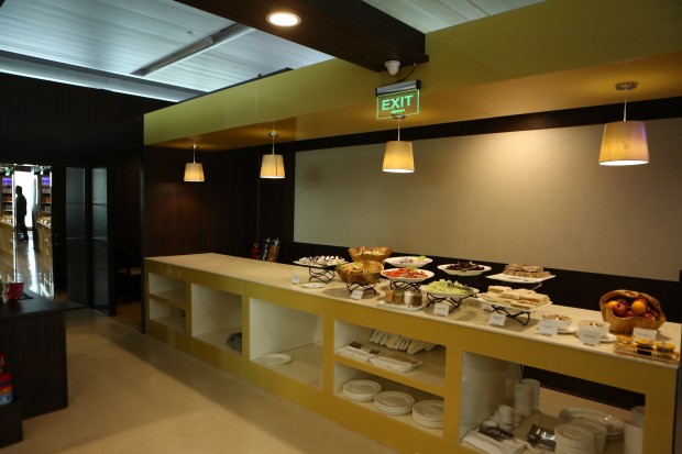 Buffet counter at the Vistara Lounge, New Delhi