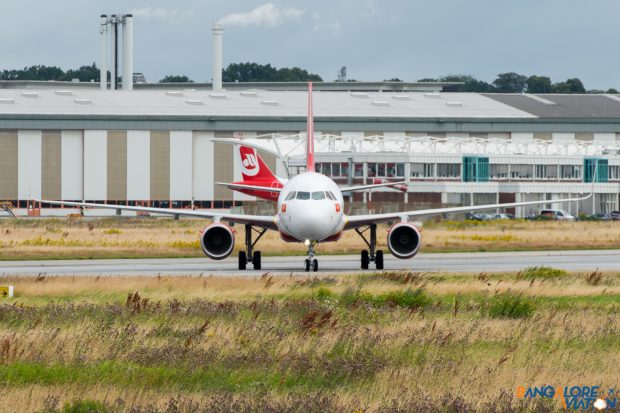 VietJet Airbus A321 D-AYAC. Returning to the delivery center.