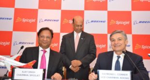 L&R Ajay Singh, CMD, Spicejet, Ray Conner, Vice Chairman, Boeing. In the middle Dinesh Keskar, SVP (Sales) for Asia-Pac and India, Boeing.