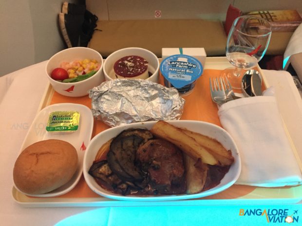 AI 171 - Meal from London to Newark.