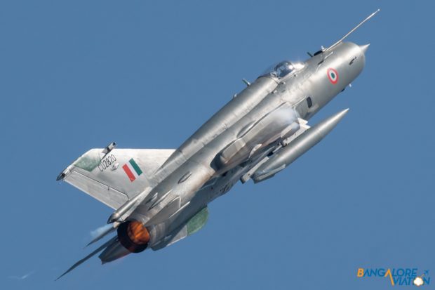 Indian Air Force Mig-21 CU2820.