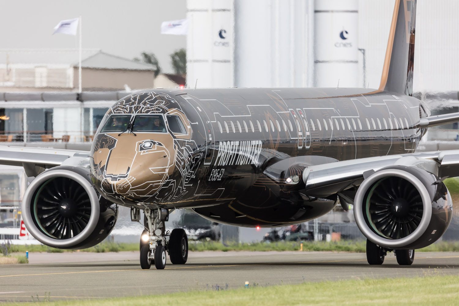 Flying Jump Seat in the Embraer E190-E2 : AirlineReporter